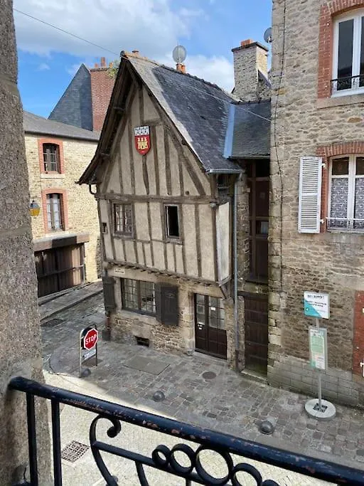 Appartement En Plein Coeur Historique De Dinan