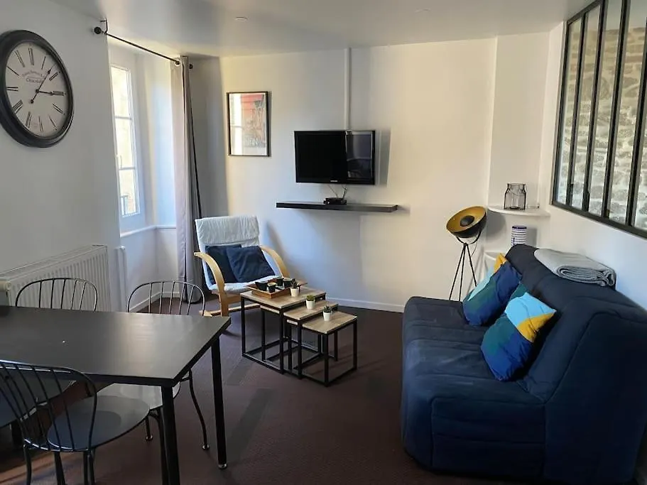 Appartement En Plein Coeur Historique De Dinan