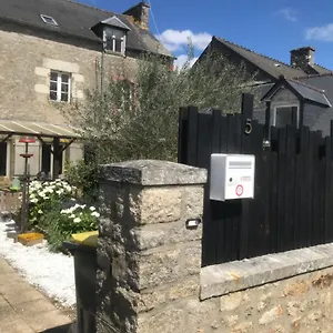 Charmante Maisonnette Proximite Cite Medievale Et Bords De Rance Dinan